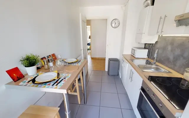 87 Rue Bataille, 69008 2