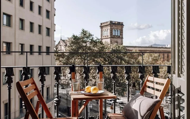 Algar - 1 bedroom and balcony in Eixample Esquerra 0