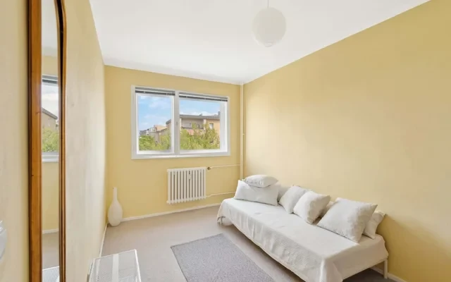 Fully Furnished 2-Room Modern Apartment with Balcony in Prime Charlottenburg Location 2