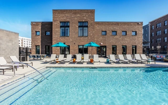 Stella Apartments in Italian Village 4