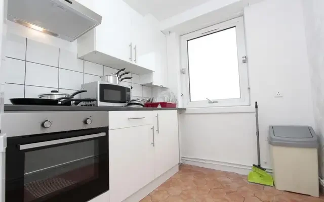 apartment in Mile End 3