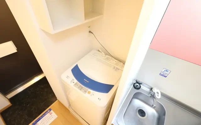 レオパレスグランドゥール 4
