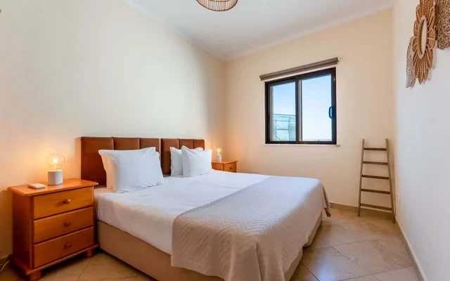 Wonderful 3 BDR Duplex W/ Terrace 3