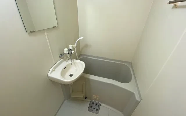 レオパレスコニファー - Hamamatsu student accommodation - 106号房间(带独立厨房)