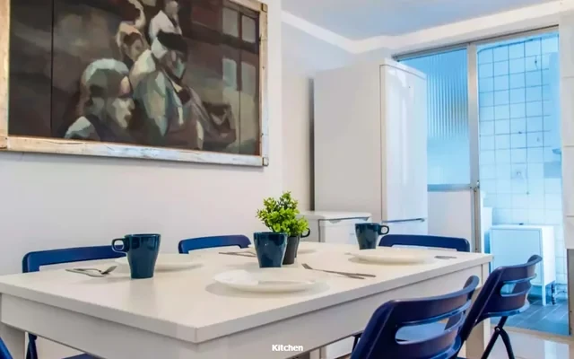 Carrer Cirilo Amoros Valencia 46004 Spain 4