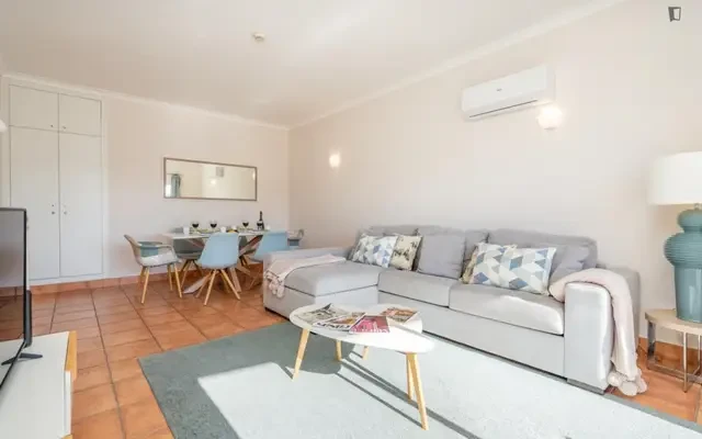 apartment near Quinta das Laranjeiras, Vila Mós - Lagoa student accommodation
