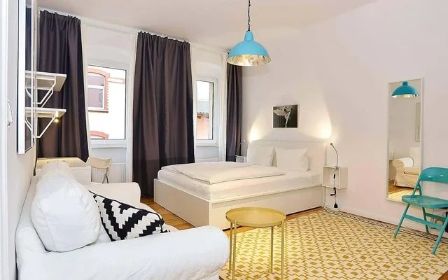 Beautiful flat in top location in Prenzlauer Berg 0