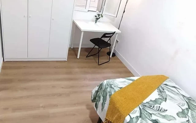 Huertas 48 1, 28014 0