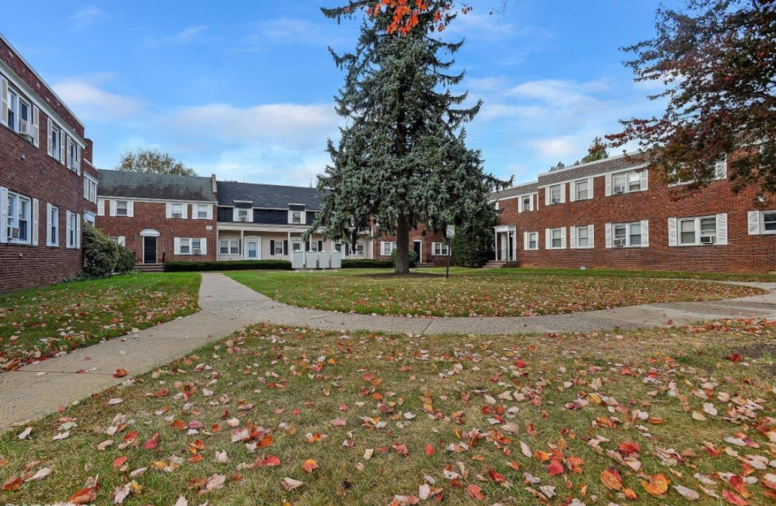The Garden at Raritan