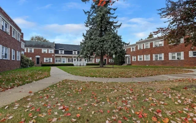 The Garden at Raritan 0