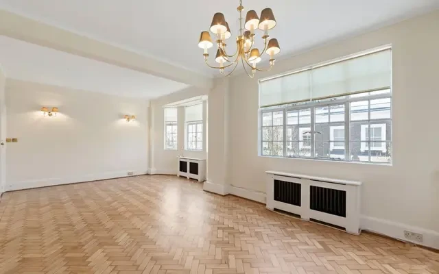 Stanford Court, Cornwall Gardens, South Kensington, London, SW7 4AB 2