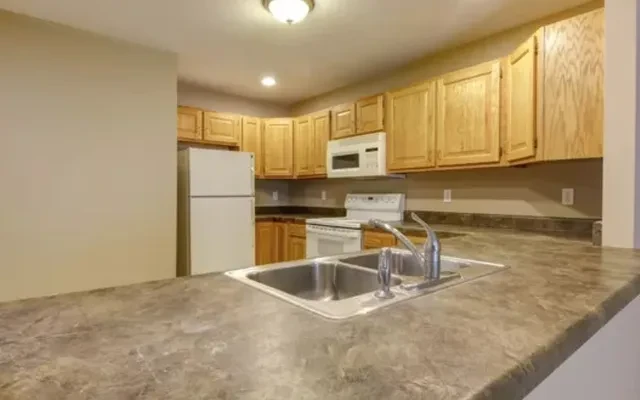 3446 Stoneway Court 1