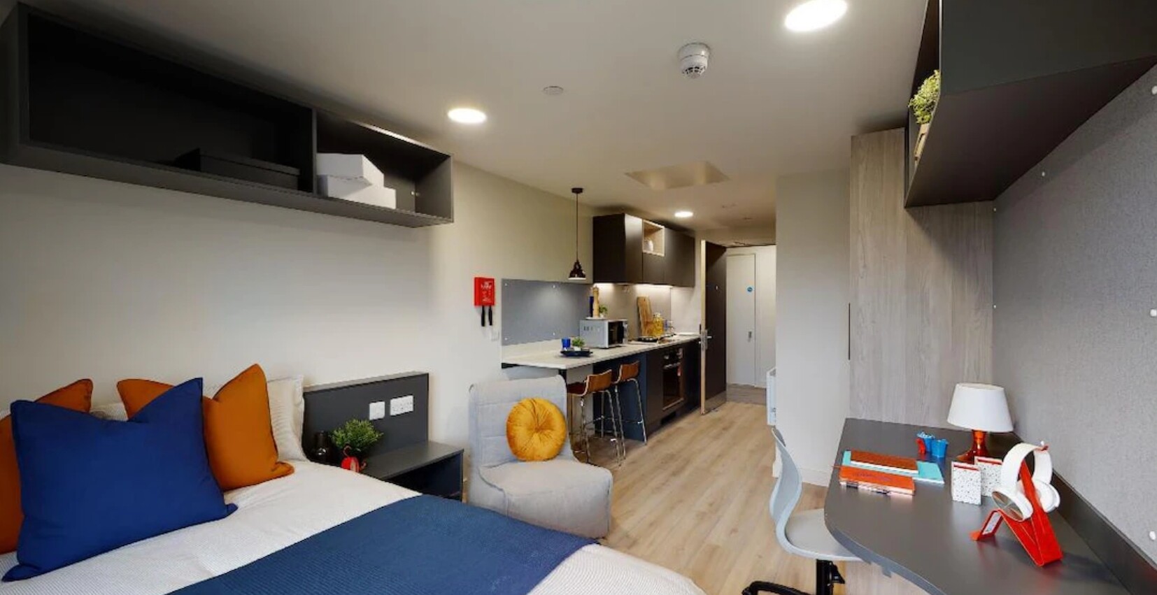 Premium Studio - Upper Floors