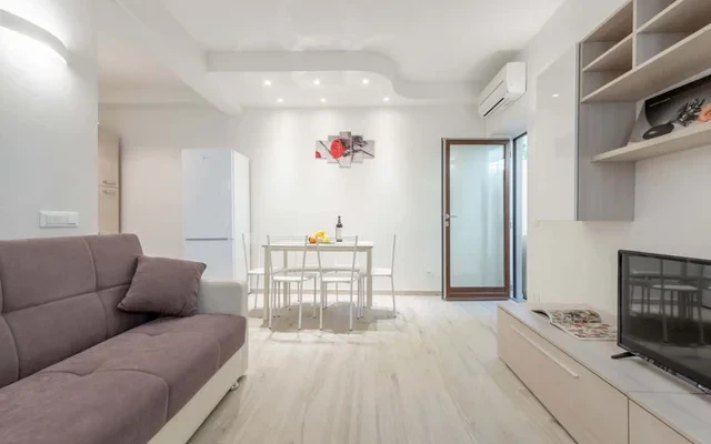 Stibbert Apartment 2