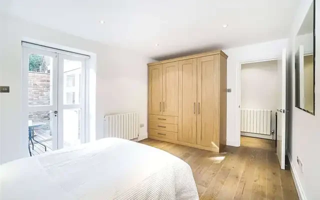Eardley Crescent 3