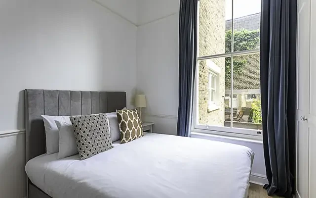 Warwick Avenue 12555# 2