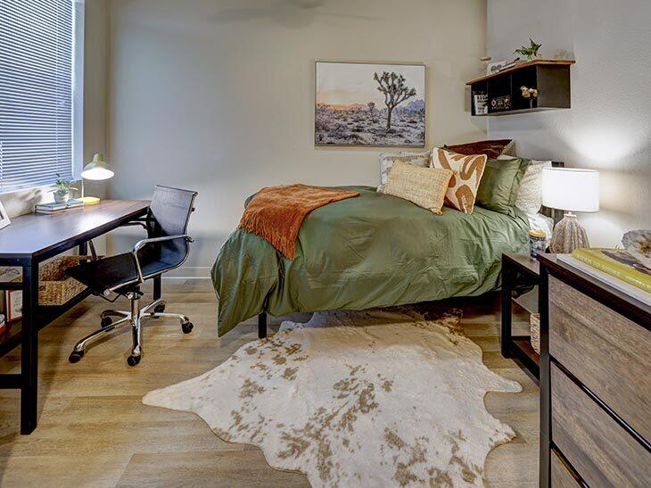 1 Bed - 1 Bath Triple