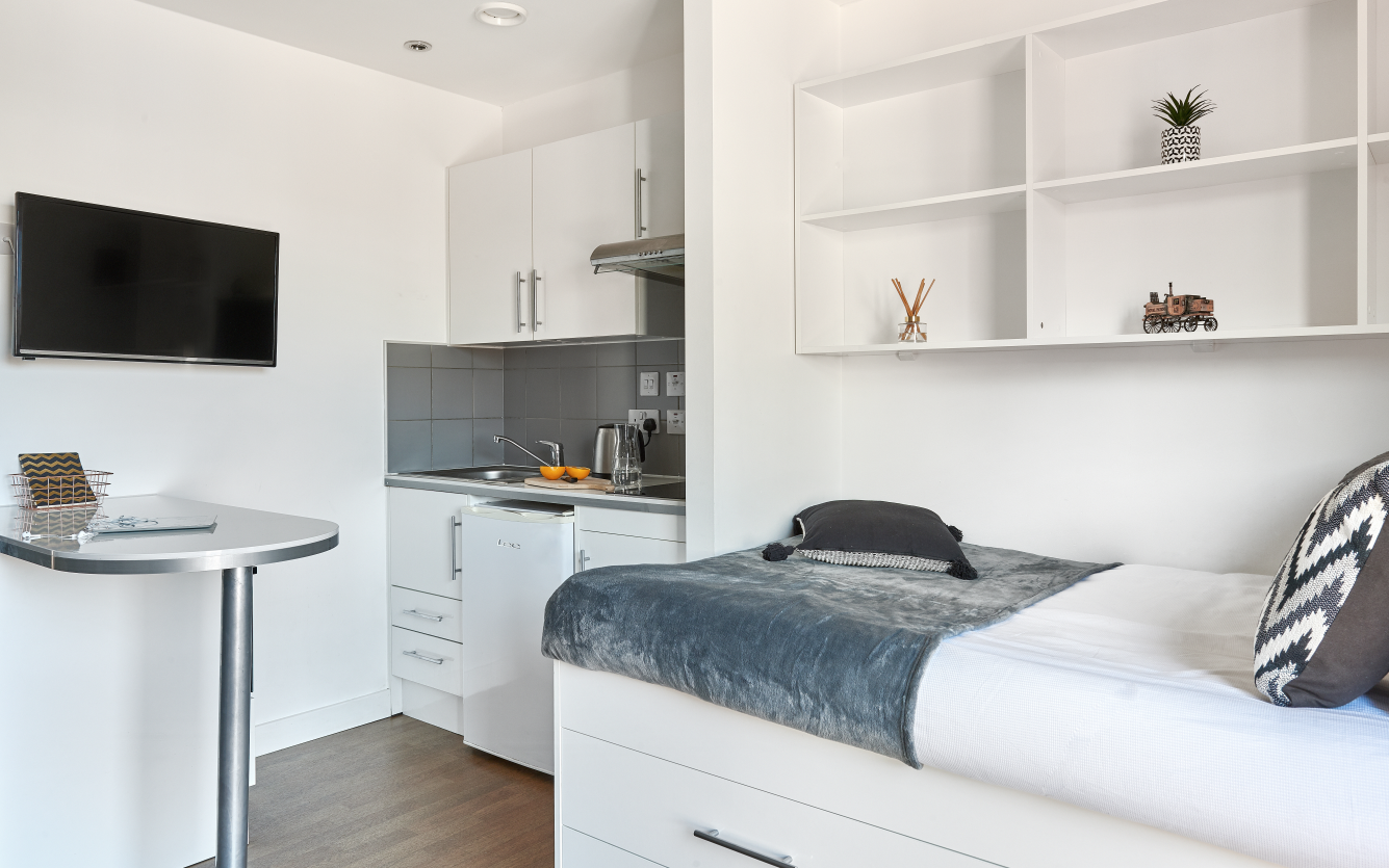 Premier Studio Ultra