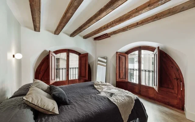 Vila - 3 bedrooms and office in El Born 2
