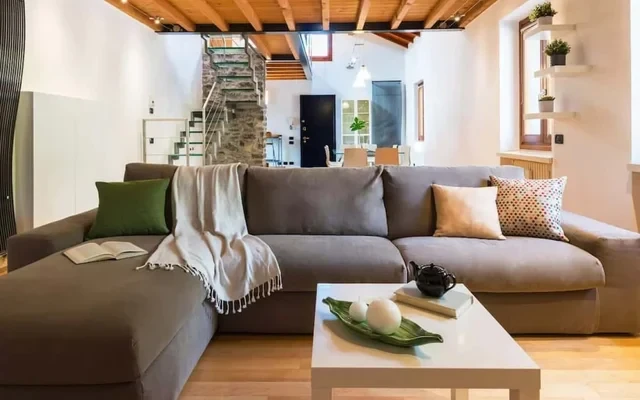 Apartment in Via per la Svizzera 2