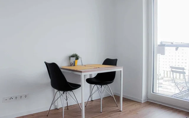 New furnished 1 Room Studio, Balcony, 25 mins to Alexanderplatz 3