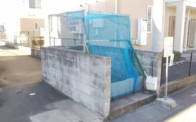 レオパレスサンパティーク 1