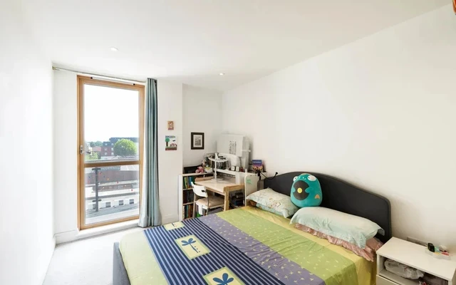 LH-New Malden House - London student accommodation