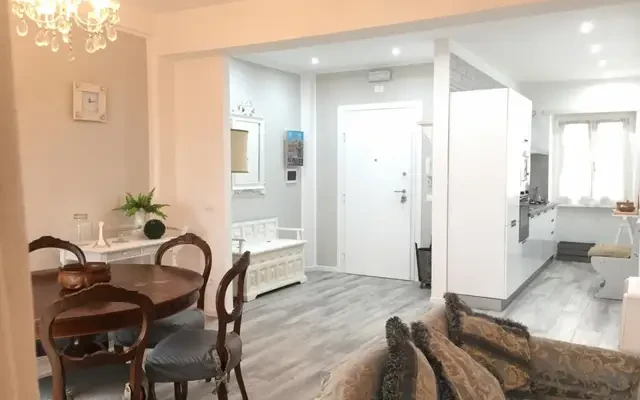 Bright 2-bedroom apt with large living room and balcony in Piramide Ostiense 1