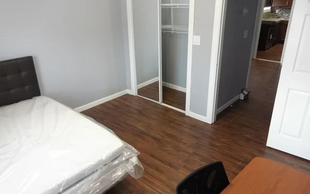315 Walnut Ave 4
