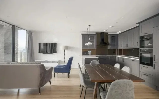 LH-Gauging Square - London student accommodation