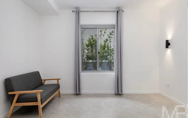 45-49 Shelley Street 4