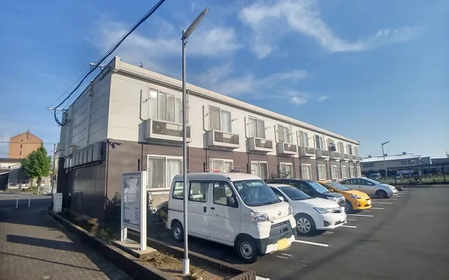 レオパレスいさお 0