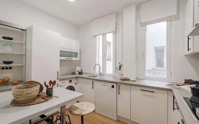 Avela - 2 bedrooms and terrace in Almagro 2