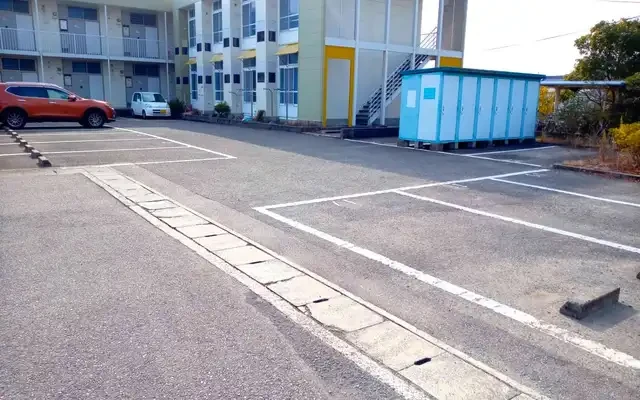 レオパレス吉田 3