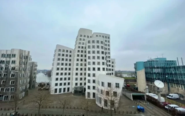 Bruckenstrasse 0