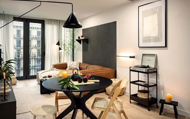 Tokashi - 2 bedrooms and balcony in Eixample Dreta 2