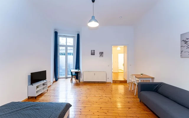 Studio Apartment 4