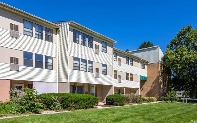 Waterford Square Apartments 2