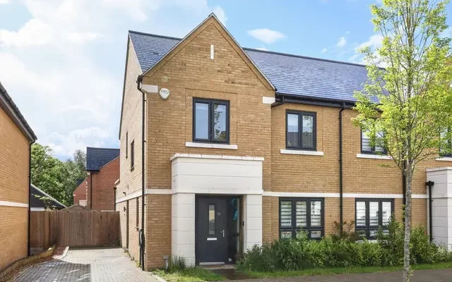 Orchard Farm Avenue, East Molesey, Surrey, KT8 0AJ 0