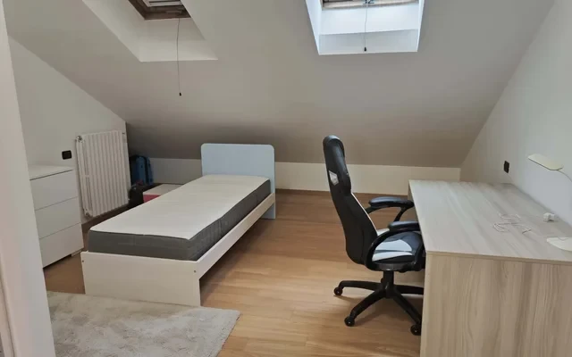 Ampio appartamento in via Donna Prassede a Milano 4