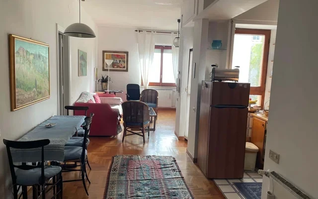 Appartamento in Viale Maria Cristina di Savoia, Napoli di 80 m² 1