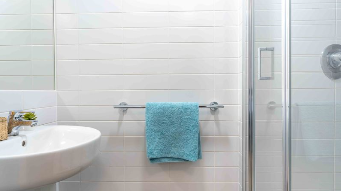 Bronze One Bed Apartment Plus