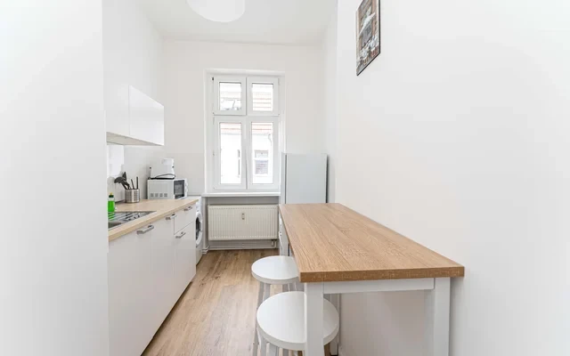 Studio Apartment 3