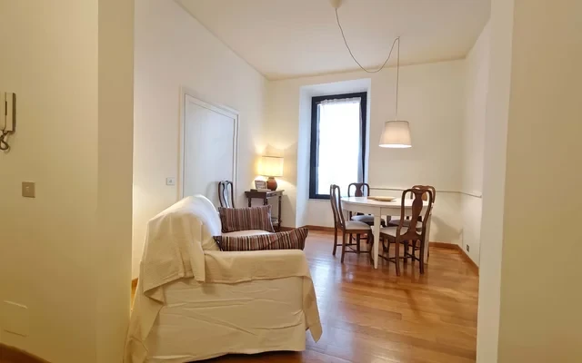 Apartment in Via di Sant'Andrea delle Fratte, Roma for 68 m² with 2 bedrooms 0