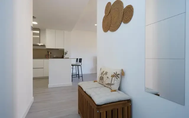 studio near Carrer Independencia 2