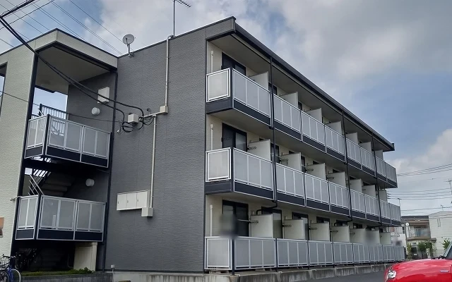 レオパレスフローラ小山 0