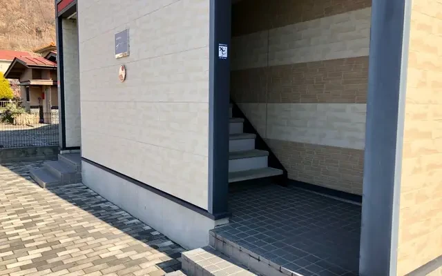 レオパレス神田町 2