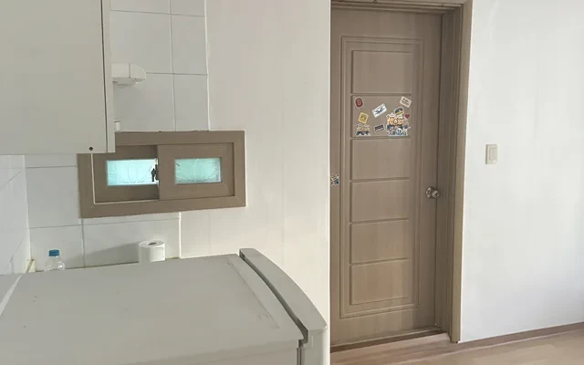 Sinchon No.2 Apartment 2