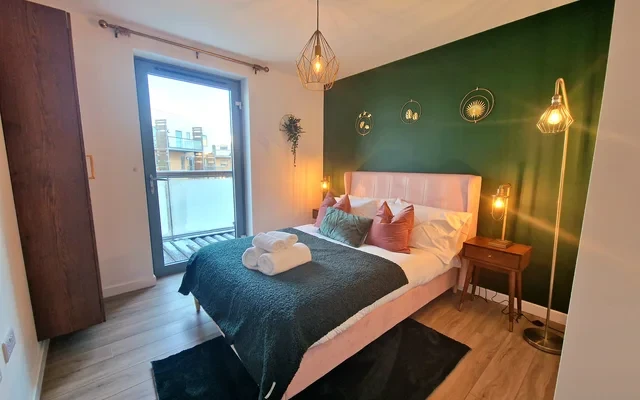 Luxury Station Apartment 2