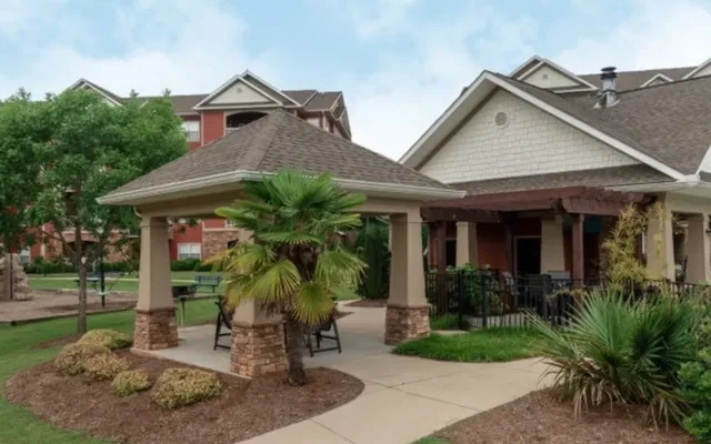 River Falls Apartments 1